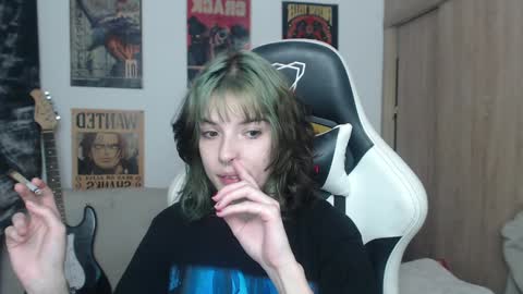 Cassie online show from 26, 1, 2025