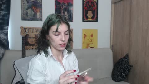 Cassie online show from 1, 2, 2025