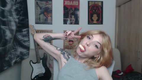 Cassie online show from 3, 3, 2025