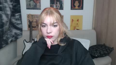 Cassie online show from 6, 3, 2025