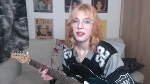 Cassie online show from 7, 3, 2025