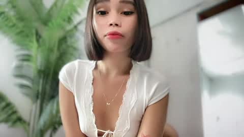 lovely_cittie18 online show from 9, 5, 2026