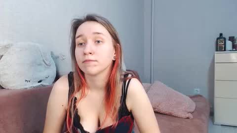 Lovely Hayley online show from 8, 3, 2026