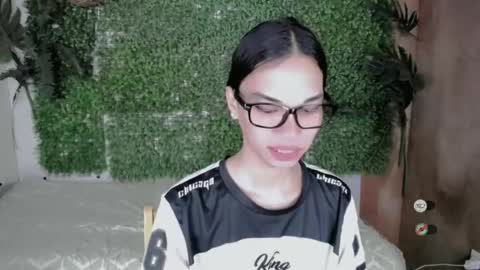 Snapshot of lovely_kimmyxx chatting on 19, 6, 2026 kimmy online show from 19, 6, 2026