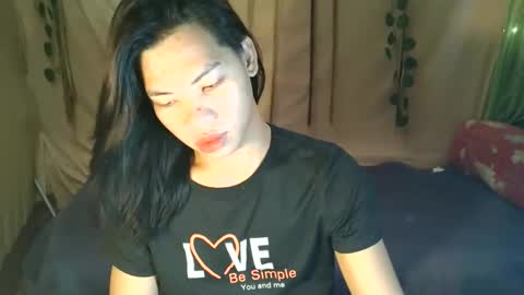 Snapshot of lovely_krizzy chatting on 14, 12, 2025 lovely_krizzy online show from 14, 12, 2025