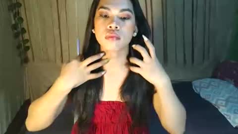 Snapshot of lovely_krizzy chatting on 6, 1, 2026 lovely_krizzy online show from 6, 1, 2026