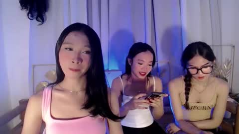 lovely_lianne online show from 27, 3, 2026