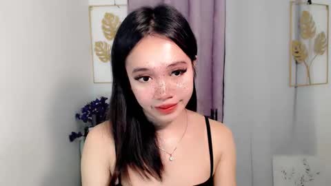 lovely_lianne online show from 23, 4, 2026