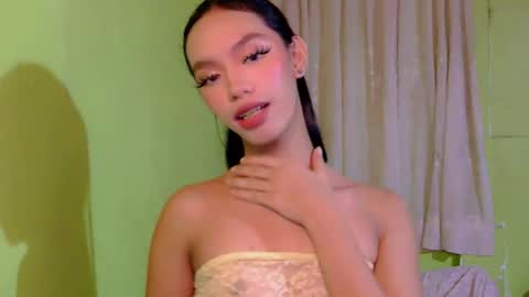 lovely_nephi_intown online show from 4, 3, 2026