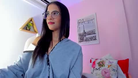 Snapshot of lovely_oliviaa chatting on 4, 8, 2026 Olivia online show from 4, 8, 2026