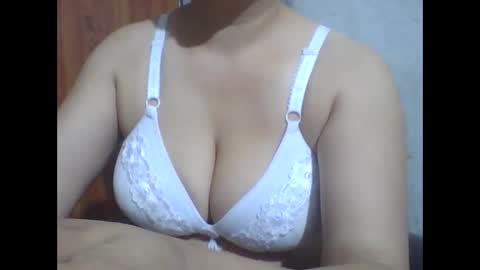 katrina follow me guys online show from 24, 10, 2025