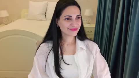 Snapshot of lovelybeatricee chatting on 2, 7, 2026 Beatrice online show from 2, 7, 2026