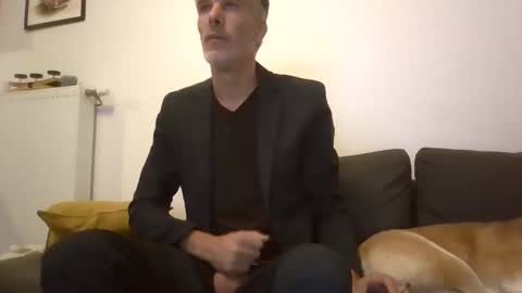 Max online show from 9, 9, 2025