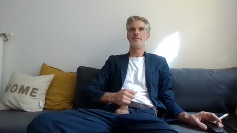 Max online show from 15, 9, 2025