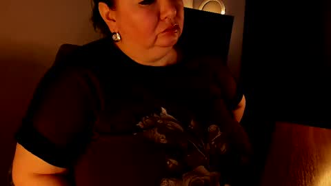 Anelana online show from 4, 3, 2025