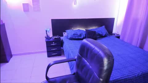 lovely   online show from 14, 1, 2026