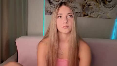 lovelygracee online show from 16, 3, 2026