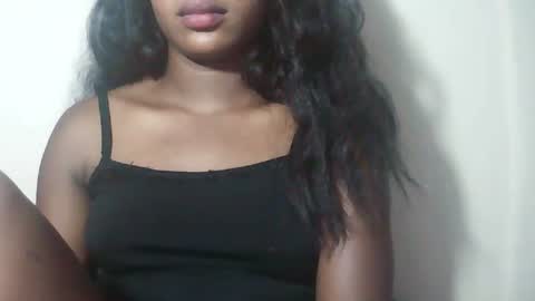 lovelylarra online show from 29, 3, 2026
