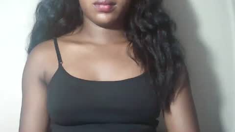 lovelylarra online show from 31, 3, 2026