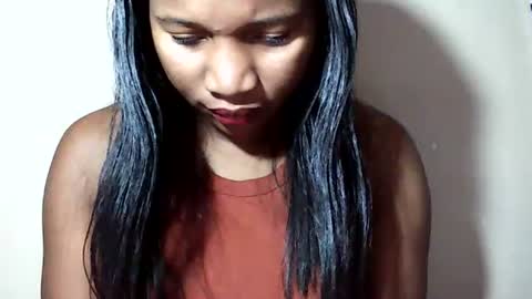 lovelylarra online show from 3, 7, 2026