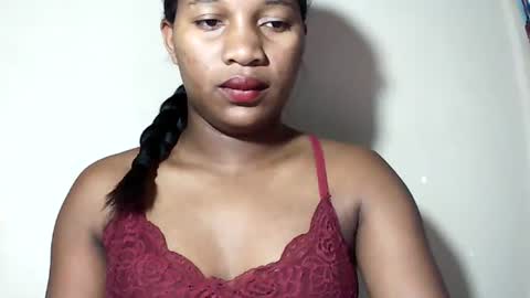 lovelylarra online show from 16, 7, 2026