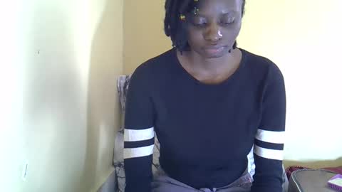 lovelymee2 online show from 25, 10, 2025