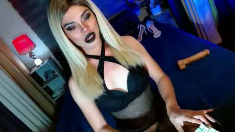 lovelymiss_shyna11 online show from 26, 9, 2025