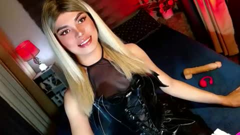lovelymiss_shyna11 online show from 13, 10, 2025