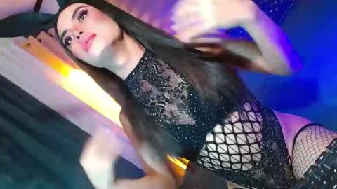 lovelymiss_shyna11 online show from 1, 5, 2026