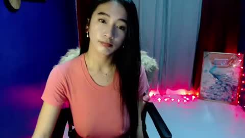 lovelypetite143 online show from 21, 4, 2026