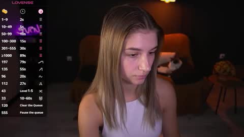 Snapshot of lovelyspacee chatting on 13, 11, 2025 Anna online show from 13, 11, 2025