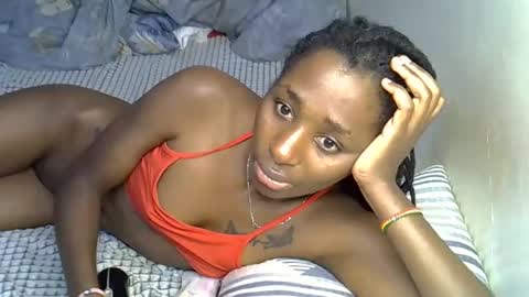 lovelytin online show from 13, 11, 2025