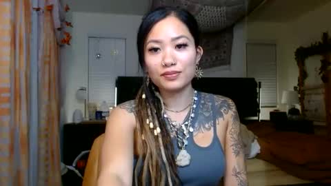 lovelyxmacii online show from 26, 10, 2025