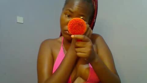 Snapshot of lovelyy_dreams chatting on 11, 5, 2026 Hanna online show from 11, 5, 2026