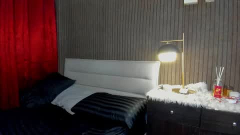 Snapshot of lovemarie19x chatting on 8, 2, 2025 pauleen online show from 8, 2, 2025