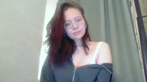 lovephantom_ online show from 28, 10, 2025