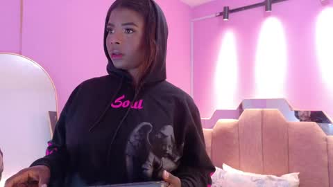 L O V E  online show from 1, 5, 2026