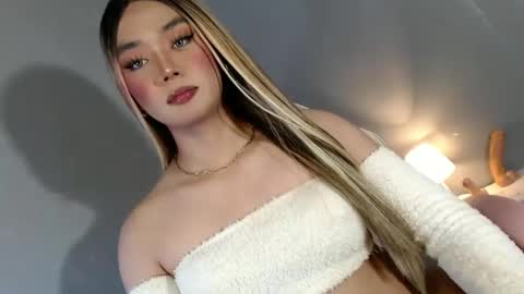 Snapshot of lovers_moon22 chatting on 21, 1, 2025 lovers moon22 online show from 21, 1, 2025