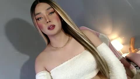 Snapshot of lovers_moon22 chatting on 23, 1, 2025 lovers moon22 online show from 23, 1, 2025