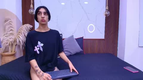 Snapshot of loversinfire chatting on 8, 6, 2026 sofia and bryan online show from 8, 6, 2026
