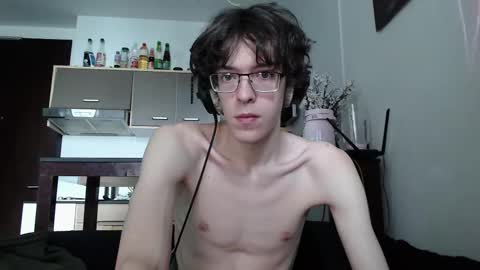 LovesomeCookie online show from 9, 10, 2025