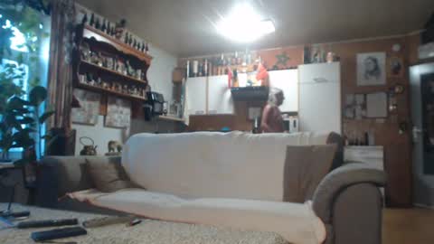 Snapshot of lovetobenaked10 chatting on 23, 6, 2026 aaron online show from 23, 6, 2026