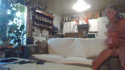 Snapshot of lovetobenaked10 chatting on 27, 6, 2026 aaron online show from 27, 6, 2026