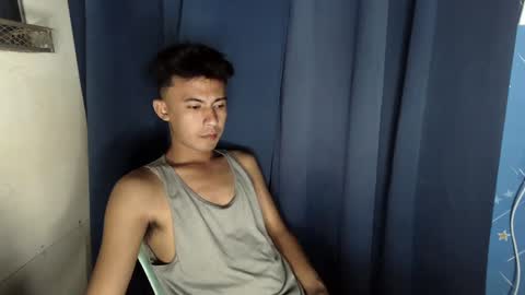 lovetosuckxox online show from 5, 3, 2025