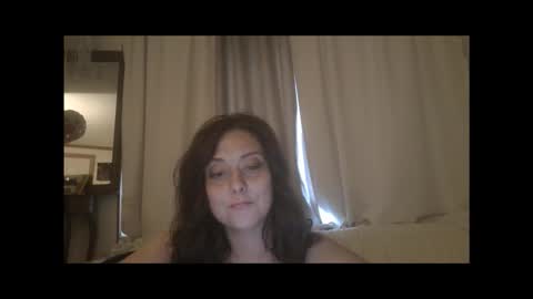 Snapshot of lovieelou chatting on 27, 3, 2026 lovieelou online show from 27, 3, 2026