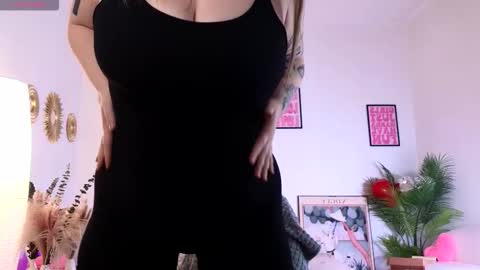 Snapshot of lovingedem chatting on 4, 3, 2026 Call me Aphrodite online show from 4, 3, 2026