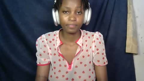 lovly_lastborn online show from 3, 10, 2025