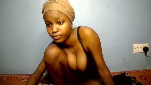 lovly_lastborn online show from 3, 3, 2026