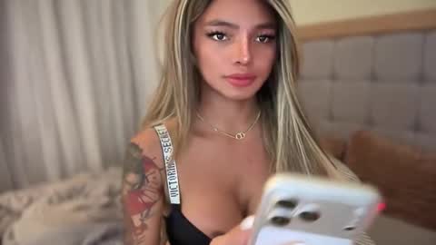 Candice online show from 23, 4, 2026