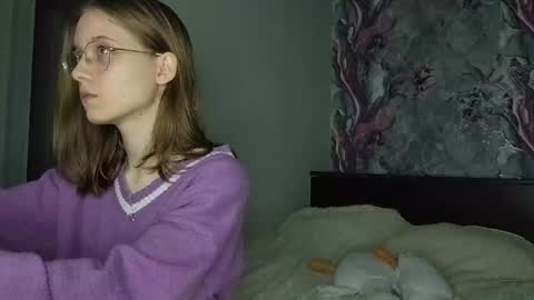 Snapshot of lowress chatting on 5, 3, 2025 Karmell online show from 5, 3, 2025